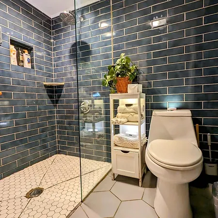 Mangosteen New Orleans Room photo